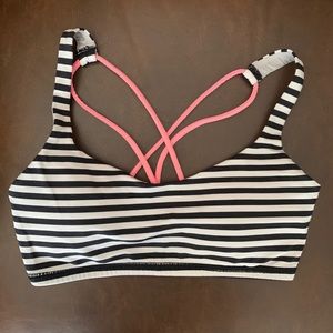 Lululemon Free To Be Bra